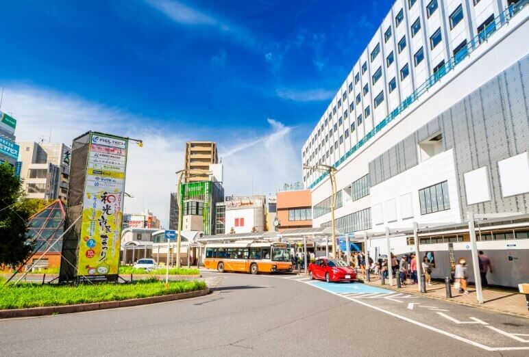 駅前の様子