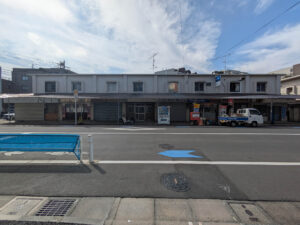 板橋区向原の連棟式建物買取実績｜大規模な連棟式建物（長屋）の一区画、さらに土地の権利が「借地権」という、非常に売却難易度の高い物件