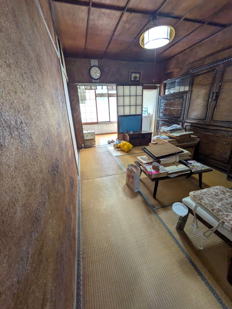 板橋区向原の連棟式建物買取実績｜築古住宅・和室内観